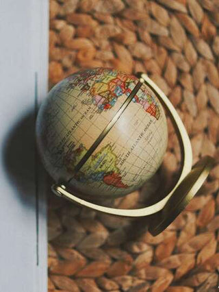 قطعة واحدة كرة أرضية عائمة ديكورية بطراز أمريكي قديم، ديكور مكتب فاخر صغير الحجم ثلاثي الأبعاد مرتفع للزينة لغرفة الدراسة/المكتب، ديكور المنزل، ديكور المطبخ، ديكور الغرفة، ديكور الحفلات، الحرف الزخرفية، زخارف المكتب، زخارف الطاولة، هدايا الحفلات، ديكورات