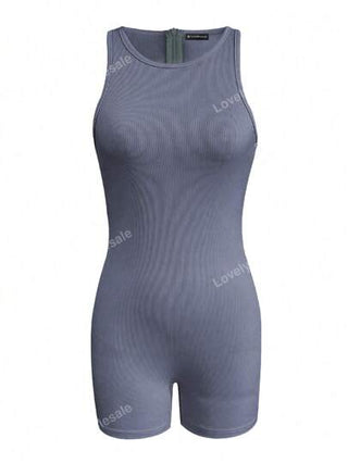 LovelyWholesale رومبير نسائية ضيقة بدون أكمام ذات لون واحد