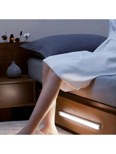 قطعة واحدة من ضوء خزانة استشعار الحركة اللاسلكي بتقنية LED، ضوء ليلي قابل لإعادة الشحن بالمغناطيس USB (10/20/30/50 سم) للإضاءة الآمنة في المطبخ والغرفة والخزانة والدرج والممر (يرجى مشاهدة الفيديو لدليل التركيب)