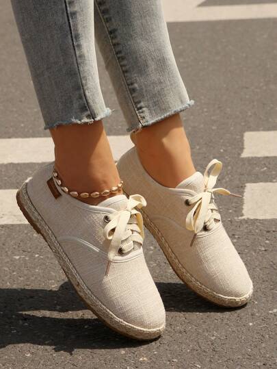 أحذية نسائية كاجوال للخارج ذات رأس مستدير وأربطة، طراز جديد