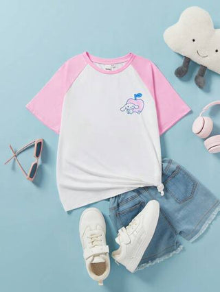 ملابس بناتي HELLO KITTY AND FRIENDS | تي شيرت قصير الأكمام كيوت وحلو مع كتلة لونية وأكمام طويلة، مزخرف برسم كرتوني لكلب القرفة، مناسب للبنات المراهقات