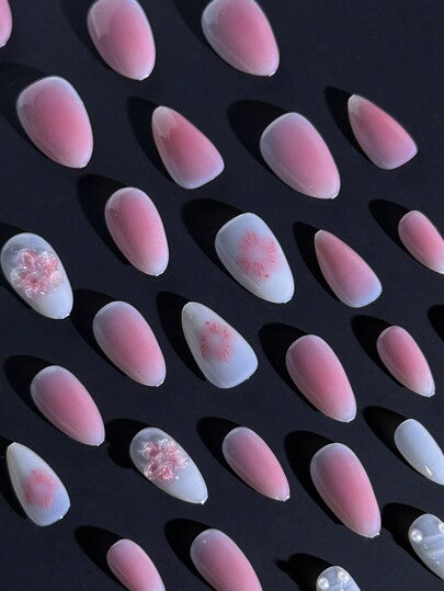 مجموعة مكونة من 30 قطعة من أظافر اللوز القصيرة البسيطة، ملمع بتدرج ثلاثي الأبعاد على شكل زهرة موضة، رقع أظافر زخرفية لطيفة وحلوة ذات تغطية كاملة للأظافر الصناعية لاستخدام البنات/السيدات في المناسبات والحفلات وغيرها. تضم المجموعة أيضًا +1 قطعة جل...