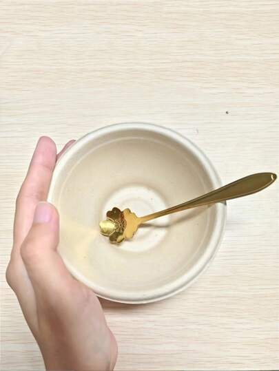 20/50 قطعة أطباق ورقية، أطباق ورقية قابلة للتحلل العضوي عالية الجودة، 220 مل، لتقديم السلطات والآيس كريم والحلويات والشوربة الساخنة، مثالية للنزهات والحفلات العطلات والتوصيل والاستخدام اليومي في المدارس، هدية عيد الميلاد