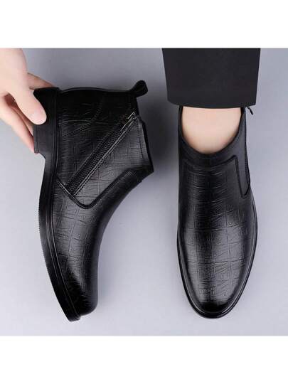 بوت تشيلسي للرجال، بنمط مختوم تمساحي، أصابع مستديرة، قاعدة مسطحة، سوستة جانبية، متوسط الطول، كاجوال، أسود