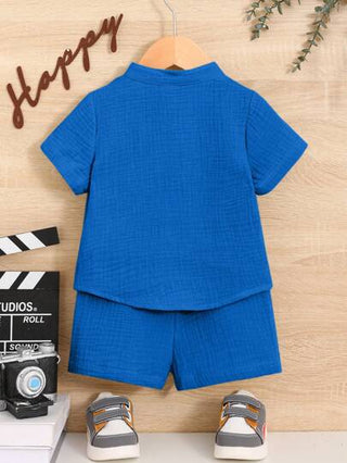 طقم قميص أزرق أمامي ذو أزرار وشورت ملون للأطفال الرضع، مجموعة مكونة من 2 قطعة