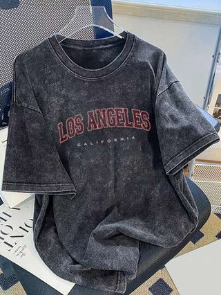 Manfinity Joysei تي شيرت أكبر حجم للرجال بأكمام قصيرة وطباعة لوس أنجلوس بنمط الملمس المخطط الأسود، هدية للحبيب ، للخروج