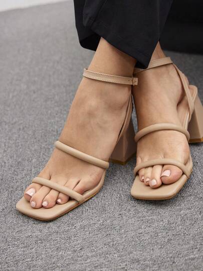 CUCCOO BIZCHIC أحذية كعب عالي صنادل ذات لون بسيط، أنيقة وناعمة، صالحة للاستخدام في أوقات متنوعة كالأعمال والمناسبات الرسمية والأعياد مثل عيد الميلاد والسنة الجديدة، خريفيرمضان