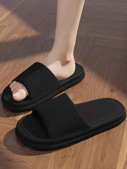 صندل للرجال جديد عصري بسيط مخطط باللون الأسود، مصنوع من مادة EVAبنعل سميك مريح وغير قابل للانزلاق ومقاوم للروائح وسريع التجفيف، مناسب للارتداء داخل المنزل والخارج والشاطئ، تصميم زوجي (يُنصح بطلب مقاس أكبر بمقدار مقاس واحد للحصول على تناسب أفضل)