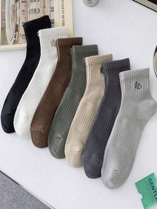 7أزواج من جوارب الكاحل المشبكة القابلة للتنفس المزينة بالتطريز للرجال، جوارب رياضية ذات خصر خفيف الوزن، جوارب كرة السلة بتصميم بسيط