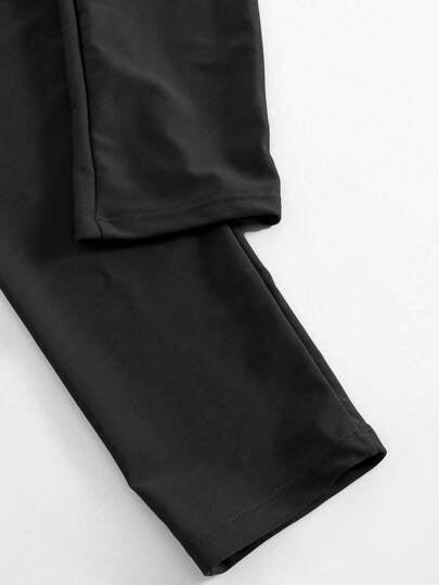 مايوه حريمي قطعة واحدة Swim Shayni بدلة السباحة ذات الأكمام الطويلة المطبوعة بالكامل للسيدات للصيف، مجموعة البوركيني مع تنورة مكشكشة عقدة