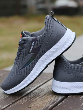 أحذية رياضية كاجوال للرجال مصنوعة من شبكة تنفس، مقاومة للروائح الكريهة، عصرية، متعددة الاستخدامات، مانعة للانزلاق، أنيقة، مناسبة لكل الفصول في عيد الحب
