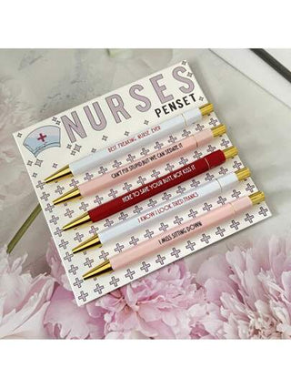 طقم أقلام حبر جاف بموضوع الممرضة 5 قطع، طقم أقلام حبر جاف بموضوع الممرضة مع بطاقة هدية للأصدقاء الممرضات