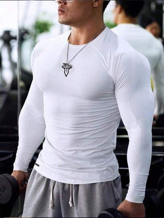 Manfinity Sport Corelite تي شيرت رياضة طويل الأكمام بياقة دائرية بطبعة ثور، طراز الخطيب، رياضي وكاجوال للرجال
