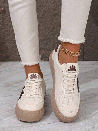 إسنيكرز كاجوال صيفية جديدة لسنة 2024 للنساء، أحذية بنعل أبيض مع رباطات ، مناسبة لحفلة موسيقية ، حفلة Y2K ، العودة للمدرسة