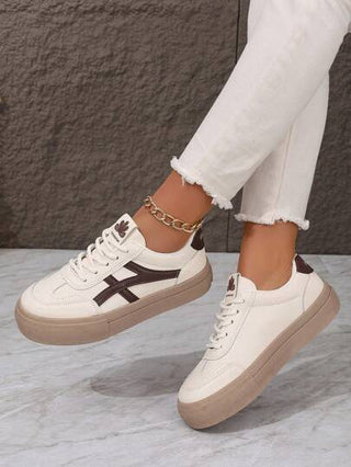 إسنيكرز كاجوال صيفية جديدة لسنة 2024 للنساء، أحذية بنعل أبيض مع رباطات ، مناسبة لحفلة موسيقية ، حفلة Y2K ، العودة للمدرسة