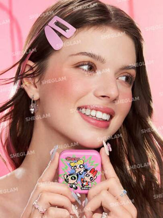 The Powerpuff Girls X SHEGLAM أحمر خدود لامع Tough Love-Utonium Powder Blush Powder بودرة خدود ناعمة بلون الهالوين صبغة طبيعية غير دهنية قابلة للمزج مكياج الوجه عيد الأب التخرج عيد الميلاد العطلة الربيع الصيف Y2K فاخر أزياء مكياج مستحضرات التجميل...