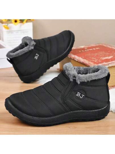 بوت ثلج دافئة للشتاء موضة 2024، مبطنة بالفرو مضادة الانزلاق بكعب مسطح، بوت أساسية للسفر في الهواء الطلق، مثالية مع السترات الرياضية أو البنطلونات الصالحة للاستخدام الخارجي، لون أسود