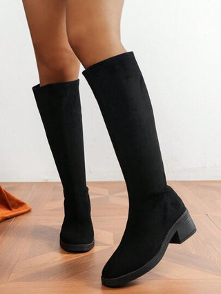 مع البنطلون الرياضي،بوت طويلة وضيقة سوداء للنساء ذات رقبة مستديرة وسحاب خلفي وبتصميم سميك القاعدة، بوت ركوب دافئة ومقاومة للرياح بمقاس إضافي للنساء، بوت كاجوال عالية الرقبة بتبطين حراري ذات طراز بسيط، بوت قصيرة وسميكة الكعب بنمط كامبوس مضادة للانزلاق