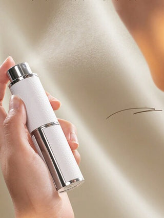 زجاجة عطر قابلة لإعادة التعبئة كبيرة قطعة واحدة ، رشاش جلدي دوار للمضخة ، زجاجة فارغة محمولة لإعادة التعبئة 8مل