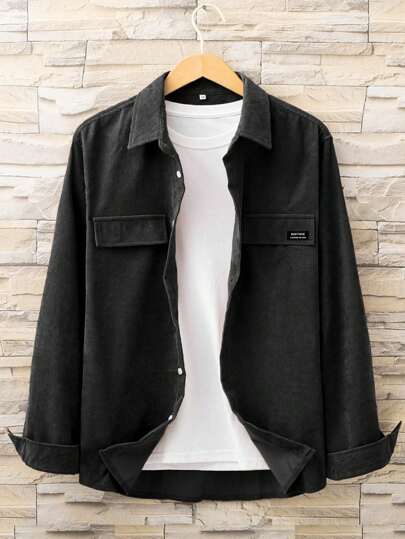 Manfinity Hypemode قميص كاجوال رجالي فضفاض بطباعة حرفية بأكمام طويلة، ربيع وخريف