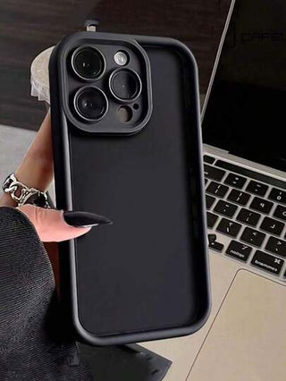 غطاء هاتف ناعم أسود مع تجاويف متوافق مع iPhone 14/15/XR/7P8P/P12ProMax/P13ProMax/P14ProMax/P13/P14/P11/P12/P14، غطاء واقي سميك أنيق وعصري ل- XS/S/XSMAX/7 8 SE2