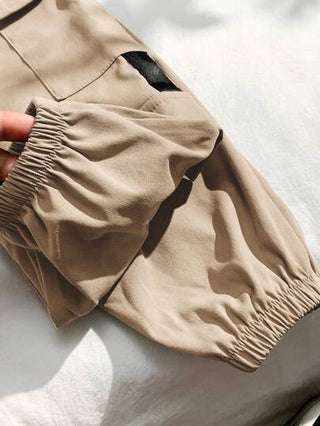 SHEIN بنطلون شحن كاجوال من القماش الكاكي متعدد الجيوب مطبوع عليه حروف، مناسب للربيع والخريف والشتاء - ملابس الشارع و الرياضة والأنشطة الترفيهية