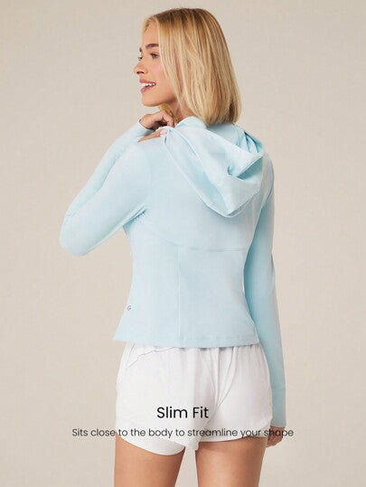 GLOWMODE جاكيت جري انعكاسية مقاومة للرياح بغطاء للرأس وأكمام لإبهام قماش مرن يمتص العرق بتصميم ضيق