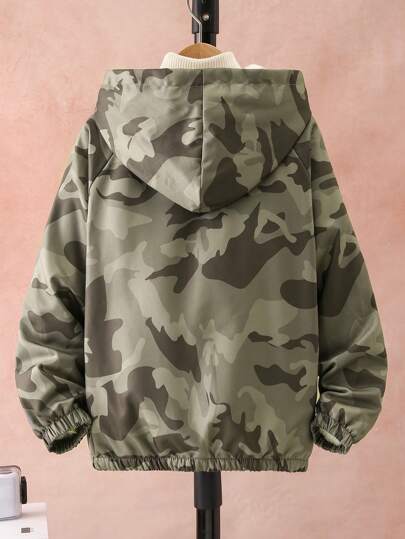 SHEIN معطف كولة أكمام طويلة بطباعة الكاموفلاج للأولاد المراهقين، المقاسات 8/5/3