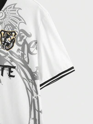 Manfinity RebelGame قميص بولو كاجوال بأكمام قصيرة مُحبوك بطباعة زر أمامي خياطة متناقضة لون واحد للرجال