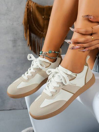 SHIHUA حذاء رياضي كاجوال للنساء ، موديل جديد ربيع/خريف 2025 ، بتصميم معقود ، ذو قاعدة مسطحة ، مناسب للارتداء اليومي ، مريح ومتعدد الاستخدامات ، أحذية بيضاء بسيطة ، أحذية طالبات ، أحذية منخفضة عصرية ، أحذية جرامب رجعية