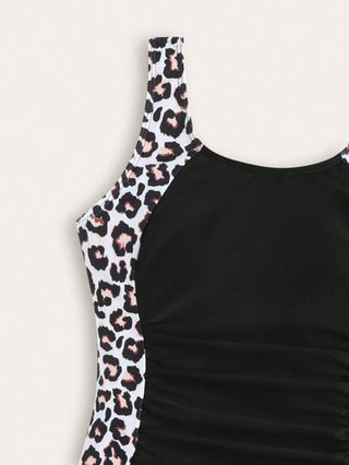 بدلة سباحة قطعة واحدة جميلة بطبعة نمر مناسبة للفتيات المراهقات