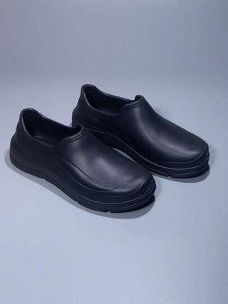 أحذية السلامة للرجال عصرية ذات تصميم متعدد الاستعمالات، خفيفة الوزن، مقاومة للانزلاق وقوية