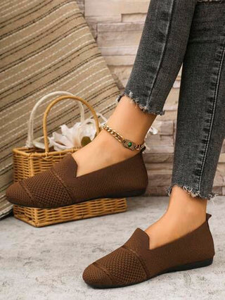 أحذية رياضية مبطنة محبوكة للنساء بتصميم كاجوال مريح للقدم، بطرف دائري وسهلة الارتداء، مناسبة للسير اليومي