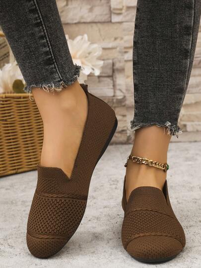 أحذية رياضية مبطنة محبوكة للنساء بتصميم كاجوال مريح للقدم، بطرف دائري وسهلة الارتداء، مناسبة للسير اليومي