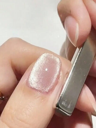 قلم أداة مغناطيس متعدد الوظائف سميك وقوي جدًا لأظافر جل طلاء عيون القطة ، يعطي تأثير خط ثلاثي الأبعاد