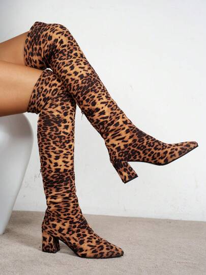 معطف كارديجان نسائي، بوت برقبة طويلة تزيدعن الركبة مع إغلاق سحاب وأصابع قدم مدببة وكعب سميك ومرن، مناسبة لكافة الأوقات، للأعياد والرحلات