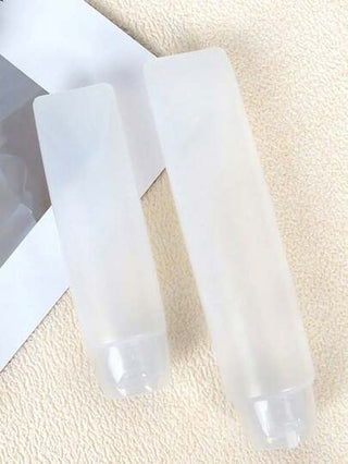 مجموعة زجاجات سفر محمولة من السيليكون غير قابلة للتسرب بسعة 30مل/50مل، أوعية قابلة لإعادة الملء للضغط للعناية الشخصية مثل الشامبو والكريم، مجموعة أوعية للسفر، مجموعة أوعية سفر مع حقيبة تخزين محمولة