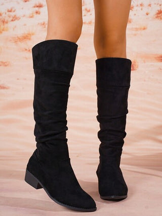 بوت طويلة مدببة الأصابع من القماش المدَلَّك الصناعي للسيدات، تصميم متجعد لأعلى الركبة، بوت أنيقة وبسيطة وسهلة التنسيق للموضة، برقبة قصيرة وكعب سميك مناسبة لجميع المواسمرمضان