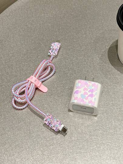 5 قطع من مجموعة شاحن الهاتف المحمول متعدد الألوان بتصميم قلب 20 واط/18 واط، بما في ذلك واقي كبل الشحن والرأس الشاحن، متوافق مع شواحن أجهزة آيفون 11-16