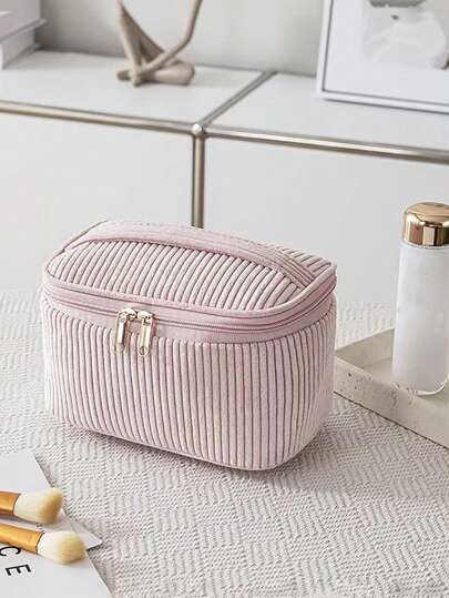 1 حقيبة مستحضرات التجميل من الأحمر الدامسك ، حقيبة صغيرة للأدوات الصحية ، منظم للعناية بالبشرة والمكياج بحجرة كبيرة مفتوحة ، حقيبة مكياج قابلة للحمل أثناء السفر