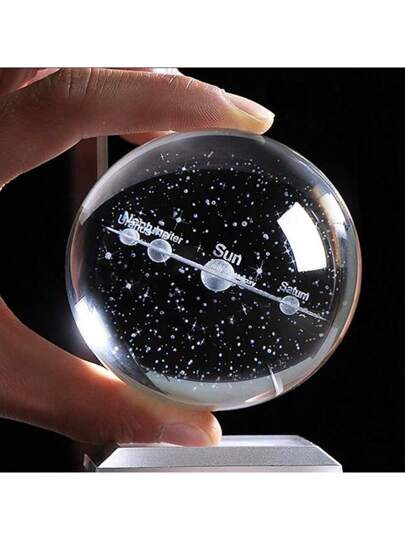 1 قطعة مصنوعة يدويًا ، كرة بلورية مجسمة بقطر 6 سم مصممة بموتيفات الفضاء والقمر وزحل والمجرة، إضاءة زخرفية للمنزل وحفلات الكريسماس ومكتب العمل ومكتب الطالب، هدية عيد الميلاد