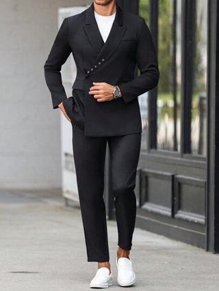 Manfinity Bizformal بدلة رجالية أنيقة للحفلات والأعياد والاستخدام اليومي، تصميم قصات مائلة بياقة معدنية، قطعتان ملائمة وتأطيرية للجسم باللون الأسود