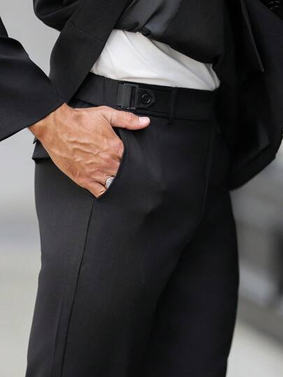 Manfinity Bizformal بدلة رجالية أنيقة للحفلات والأعياد والاستخدام اليومي، تصميم قصات مائلة بياقة معدنية، قطعتان ملائمة وتأطيرية للجسم باللون الأسود