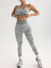 SHEIN Sport Gameset مجموعة ملابس نسائية فاشينيا مكونة من تانك توب قصير بظهر متقاطع والسروال الضيق للملابس الرياضية، طقم ألعاب رياضية
