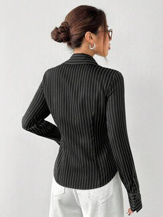 EZwear قميص قطني بأكمام طويلة مخطط باللونين الأبيض والأسود للنساء للاستخدام اليومي والتنقل في فصل الخريف
