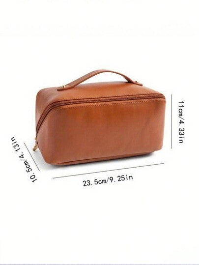 حقيبة مستحضرات تجميل شخصية محمولة من جلد PU مقاوم للماء، هدايا رفيقة العروس المخصصة، حقيبة سفر ذات سعة كبيرة وأنيقة