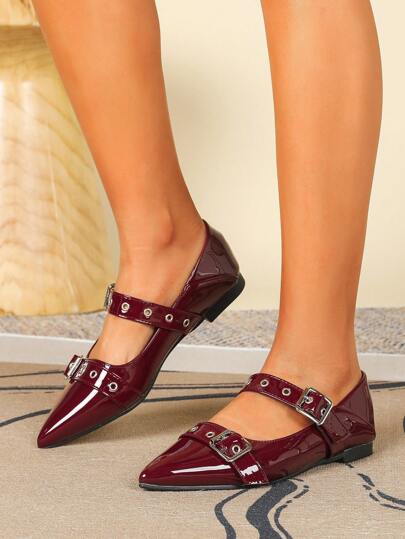 أحذية أوكسفورد حريمي أحذية نسائية بكعب منخفض ذات رؤوس مدببة باللونين الأسود والأحمر والبوردو، مناسبة للارتداء اليومي ، الخريف / الصيف 2025، صناعة جلد ناعم منخفض القاع للمقاسات الكبيرة من 41 إلى 43