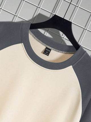 Manfinity Hypemode بلوزة رجالي كاجوال بياقة دائرية وأكمام طويلة بألوان متعددة