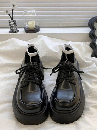 أحذية أوكسفورد حريمي أكسفورد ذو كعب سميك لنساء، الطراز البريطاني الكلاسيكي الجديد لربيع 2024، أحذية عشوائية مناسبة للسهرات ذات رباط