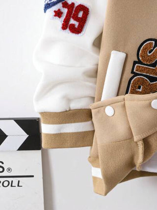 SHEIN جاكيت طويل الأكمام كاجوال مطبوع برسومات حرفية من قماش الفليس مزود بقلنسوة للبنات الصغيرات، للخريف والشتاء